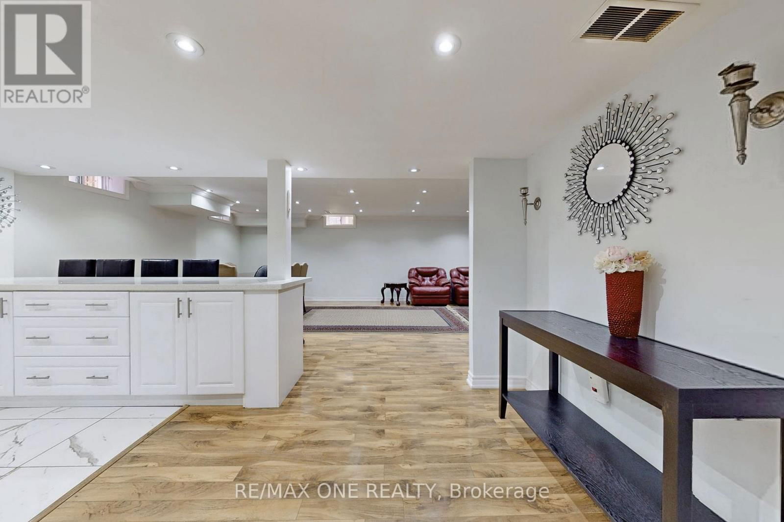 45 MAPLETON MILLS DRIVE Image 46