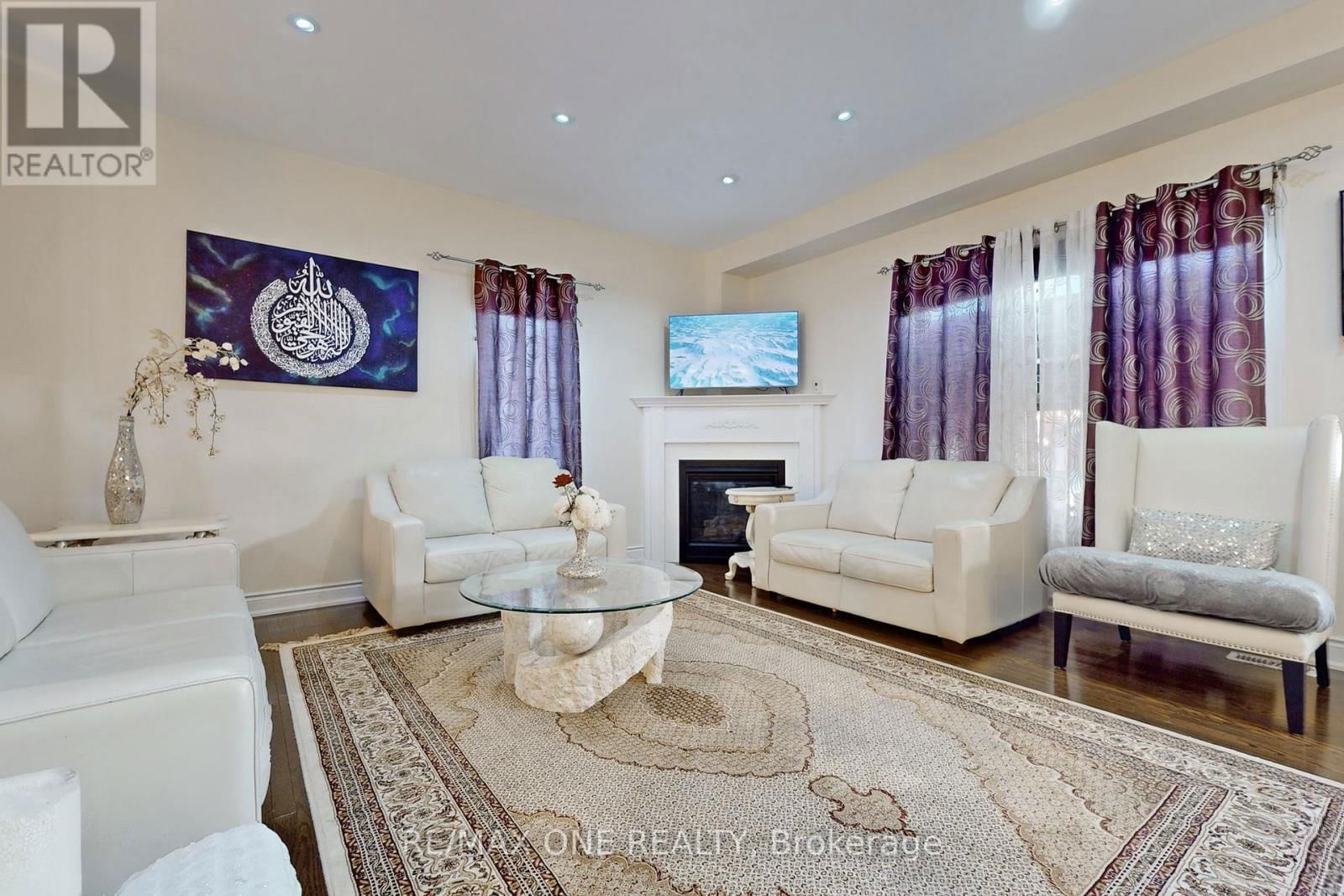 45 MAPLETON MILLS DRIVE Image 5
