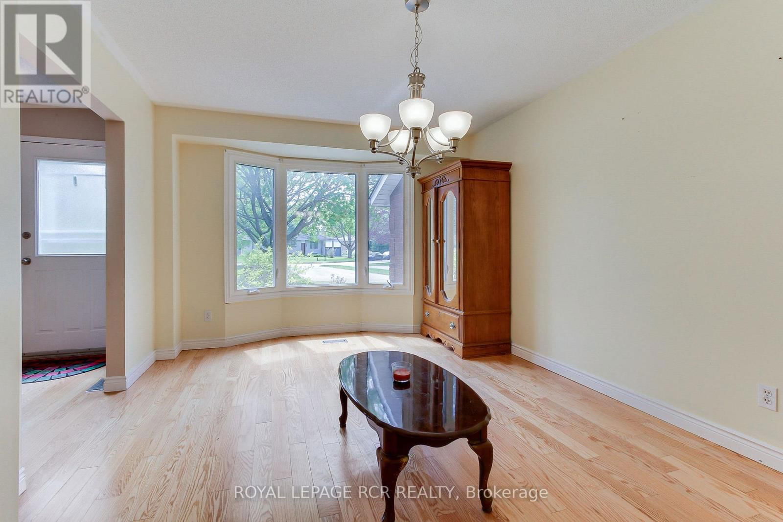 10 LEPARD CRESCENT Image 11