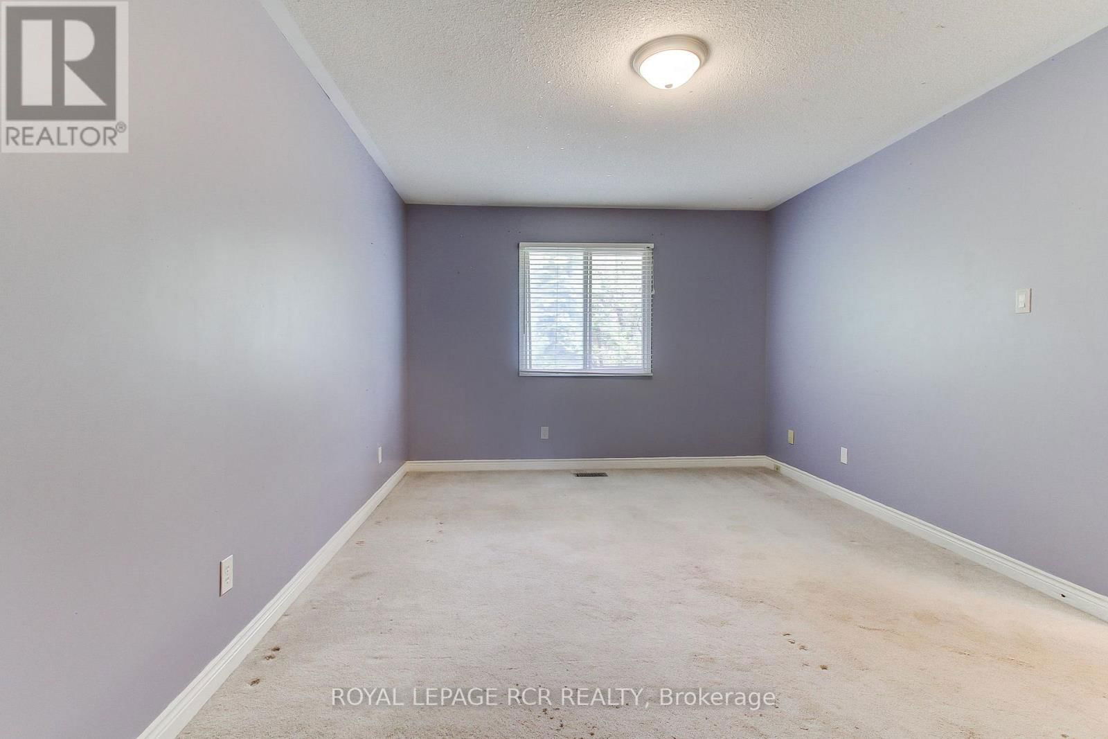 10 LEPARD CRESCENT Image 35