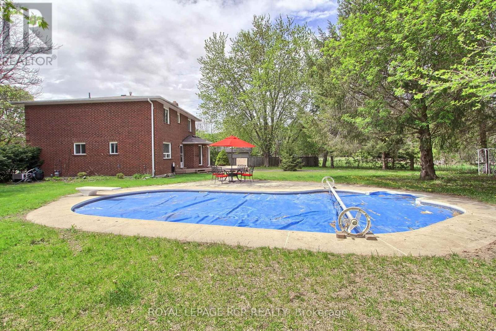 10 LEPARD CRESCENT Image 45