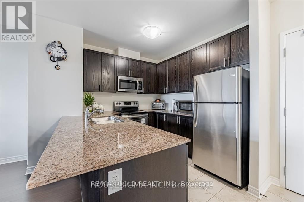 203 - 39 NEW DELHI DRIVE Image 4