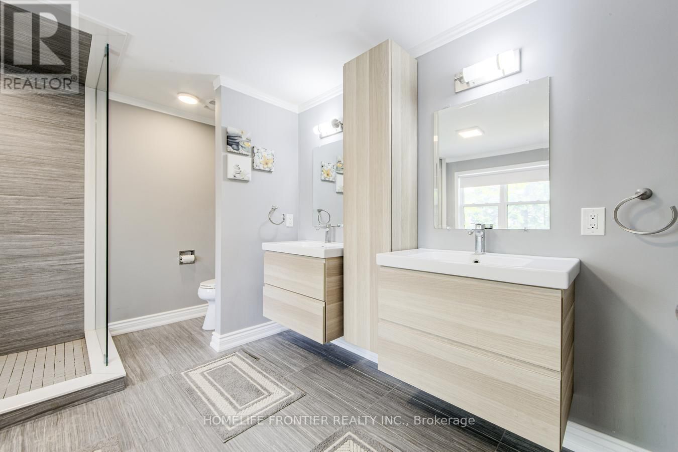 292 CROSSLAND GATE Image 35