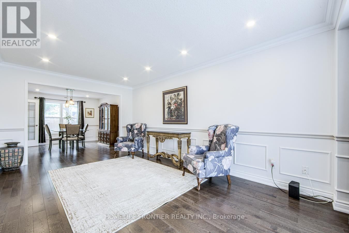 292 CROSSLAND GATE Image 5