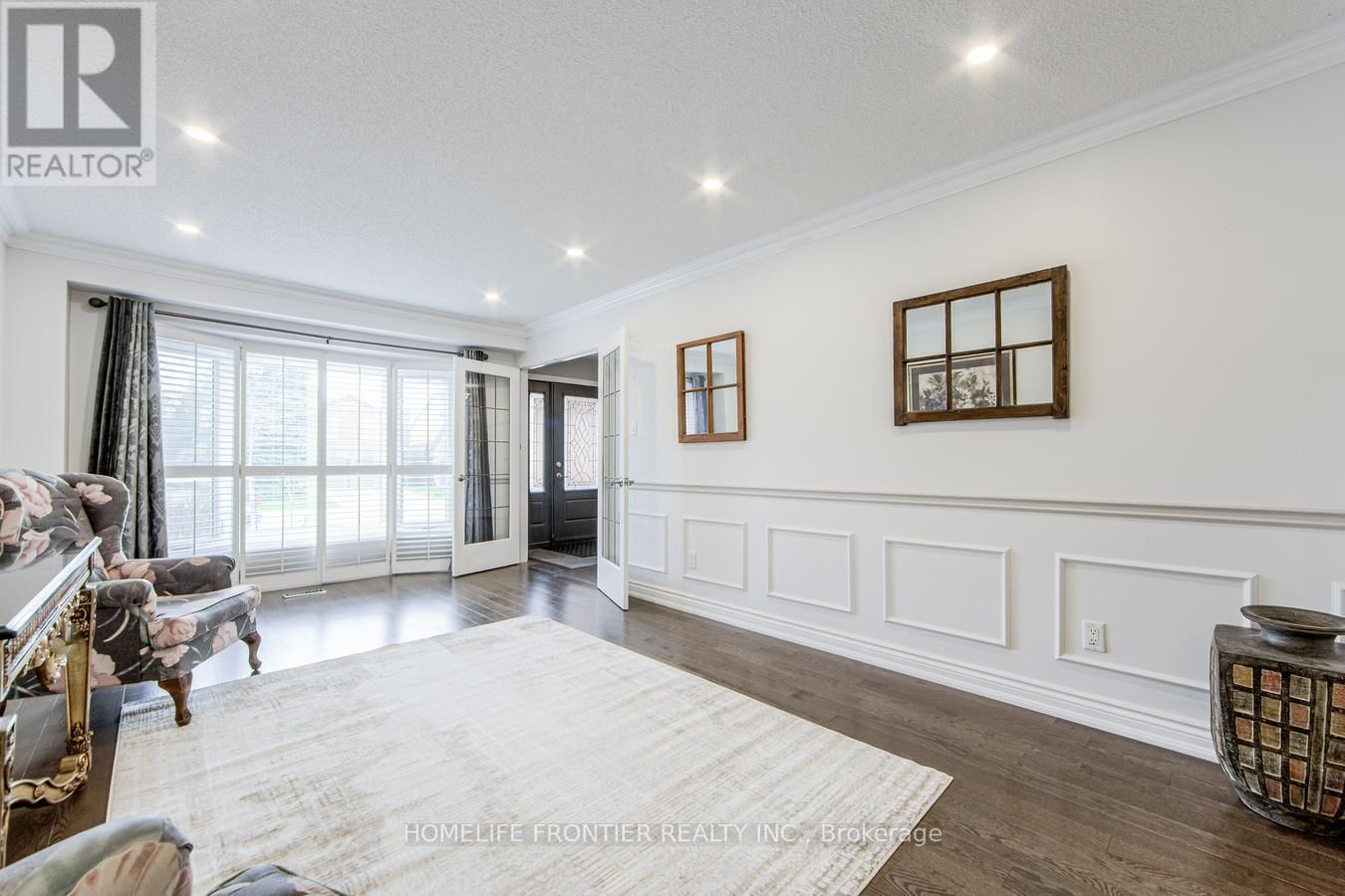 292 CROSSLAND GATE Image 7
