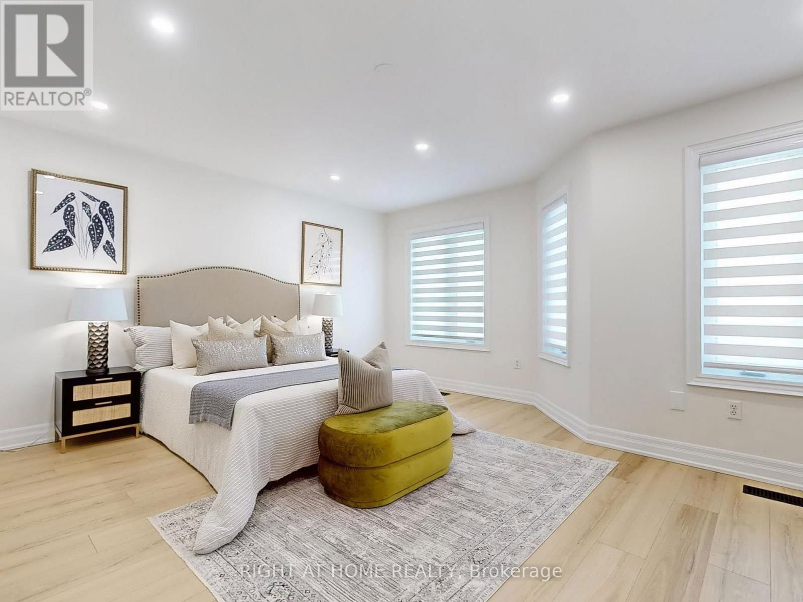 3 - 735 NEW WESTMINSTER DRIVE Image 15