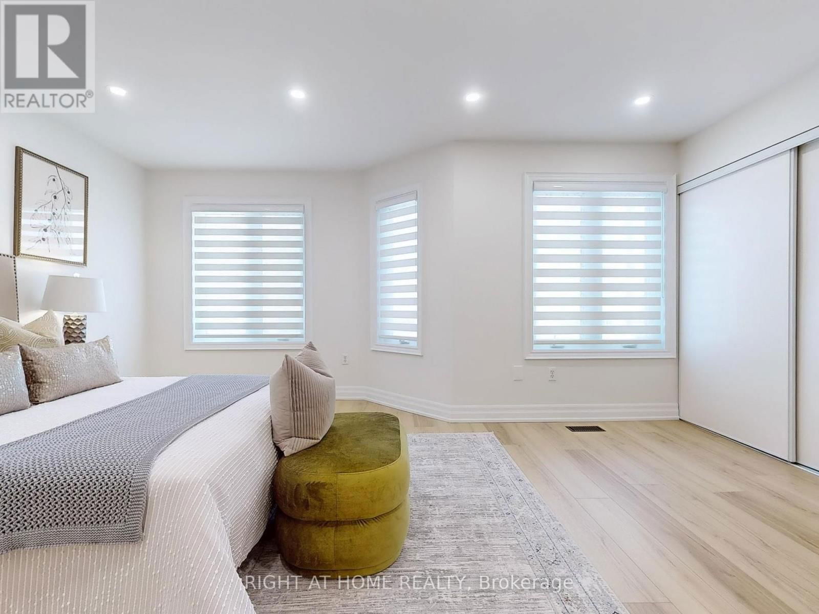 3 - 735 NEW WESTMINSTER DRIVE Image 17