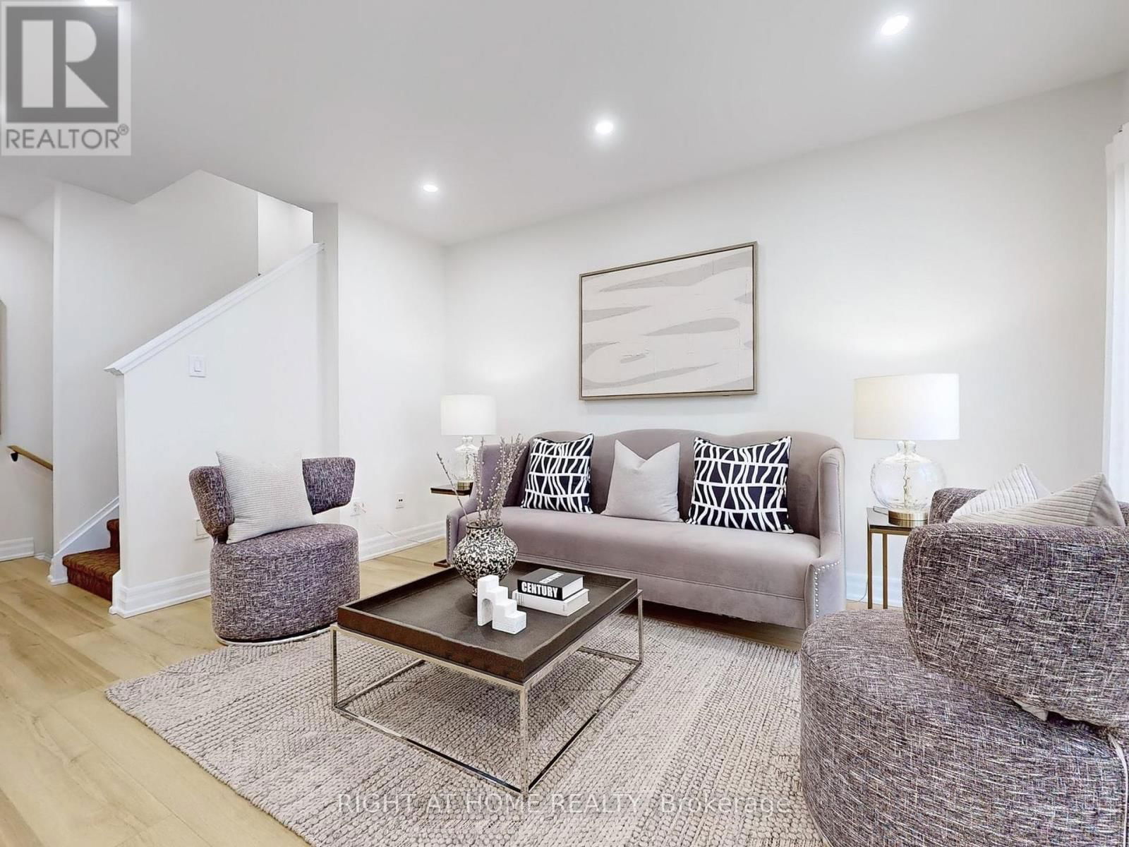3 - 735 NEW WESTMINSTER DRIVE Image 5