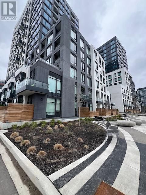 TH110W - 3 ROSEWATER STREET Image 23