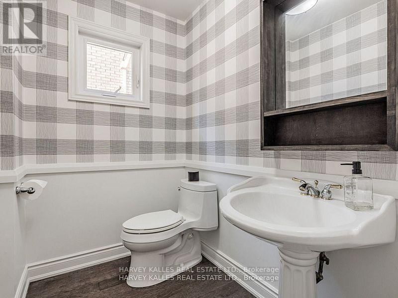 21 TAMARA DRIVE Image 18