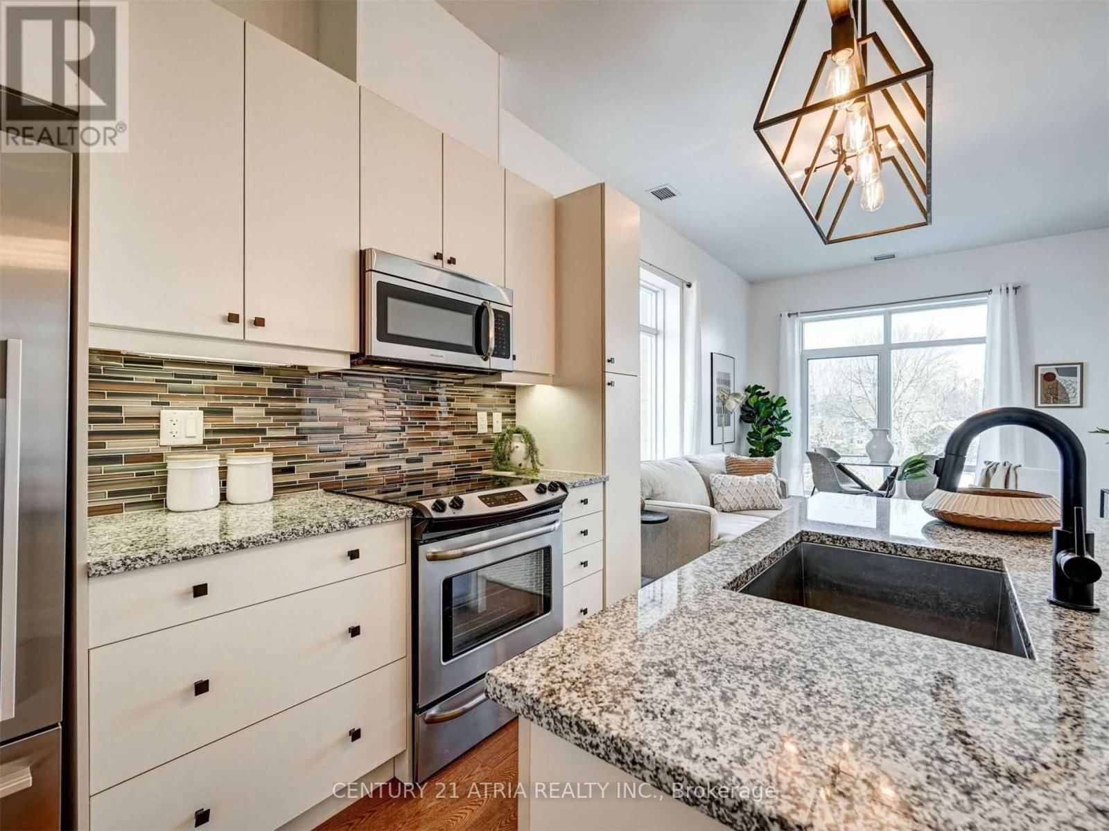 404A - 15277 YONGE STREET Image 10