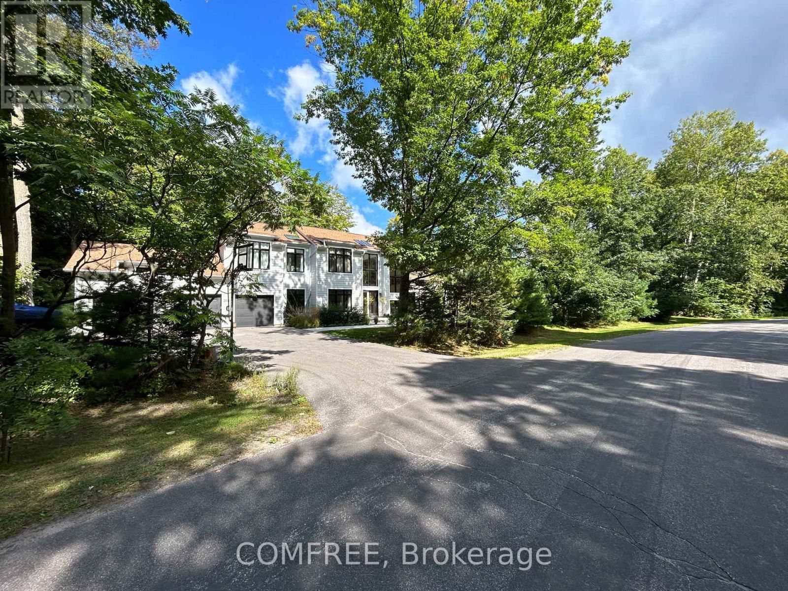 2072 WILKINSON STREET Image 7