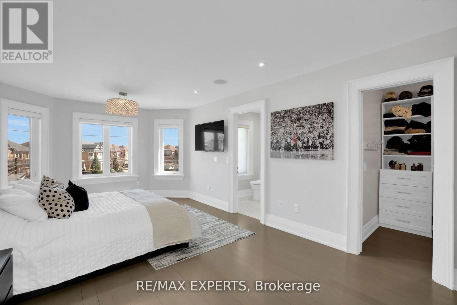 30 CIRO BARILLARI COURT Image 34