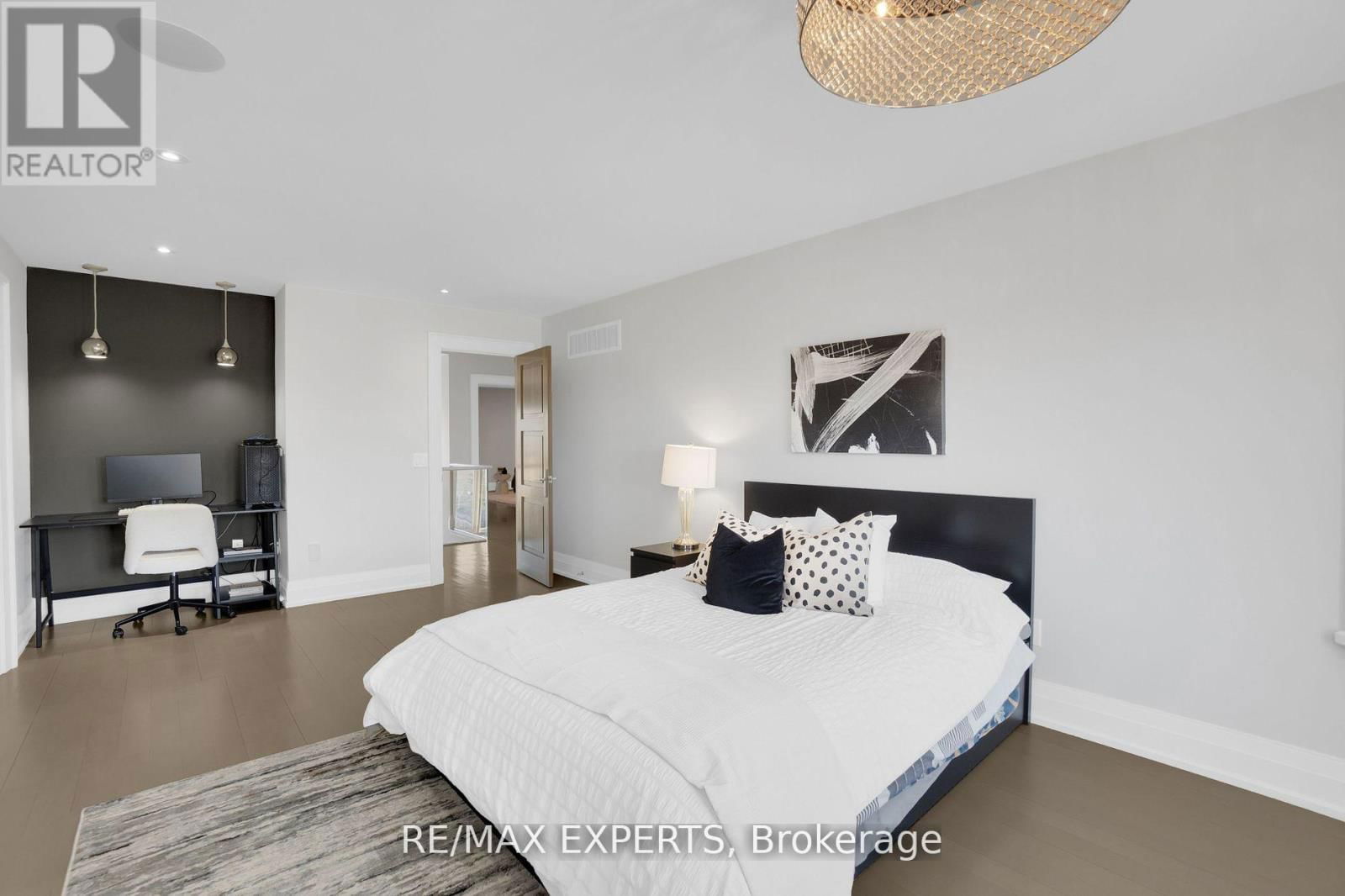 30 CIRO BARILLARI COURT Image 35