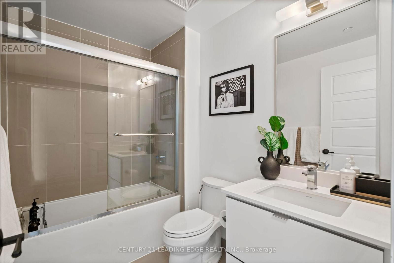 239 - 415 SEA RAY AVENUE Image 11