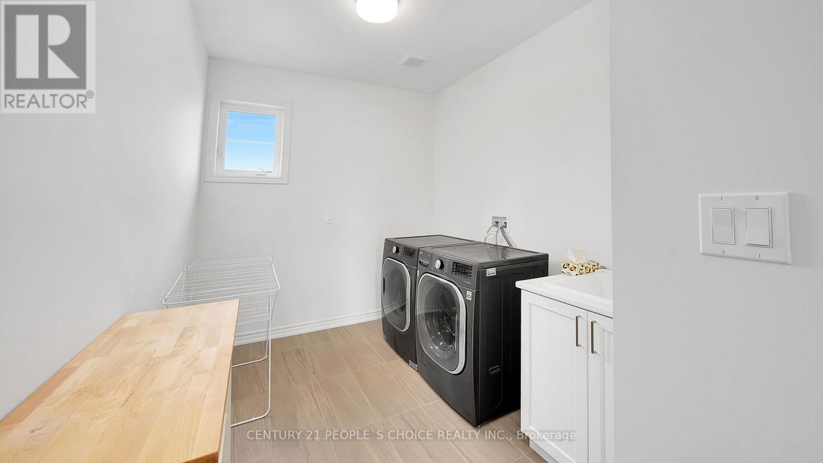 21 WINTERGREEN LANE Image 30