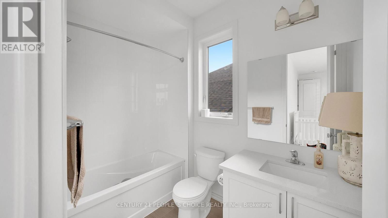 21 WINTERGREEN LANE Image 32