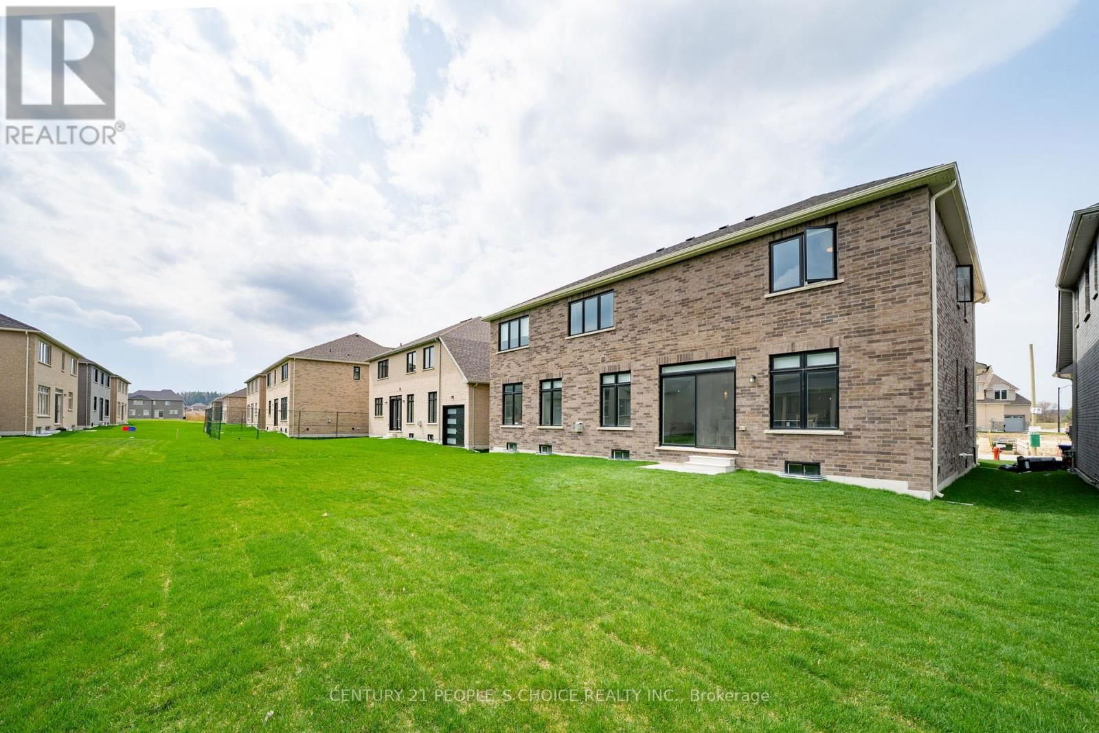 21 WINTERGREEN LANE Image 41