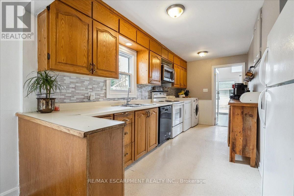 3938 ALGONQUIN AVENUE Image 10