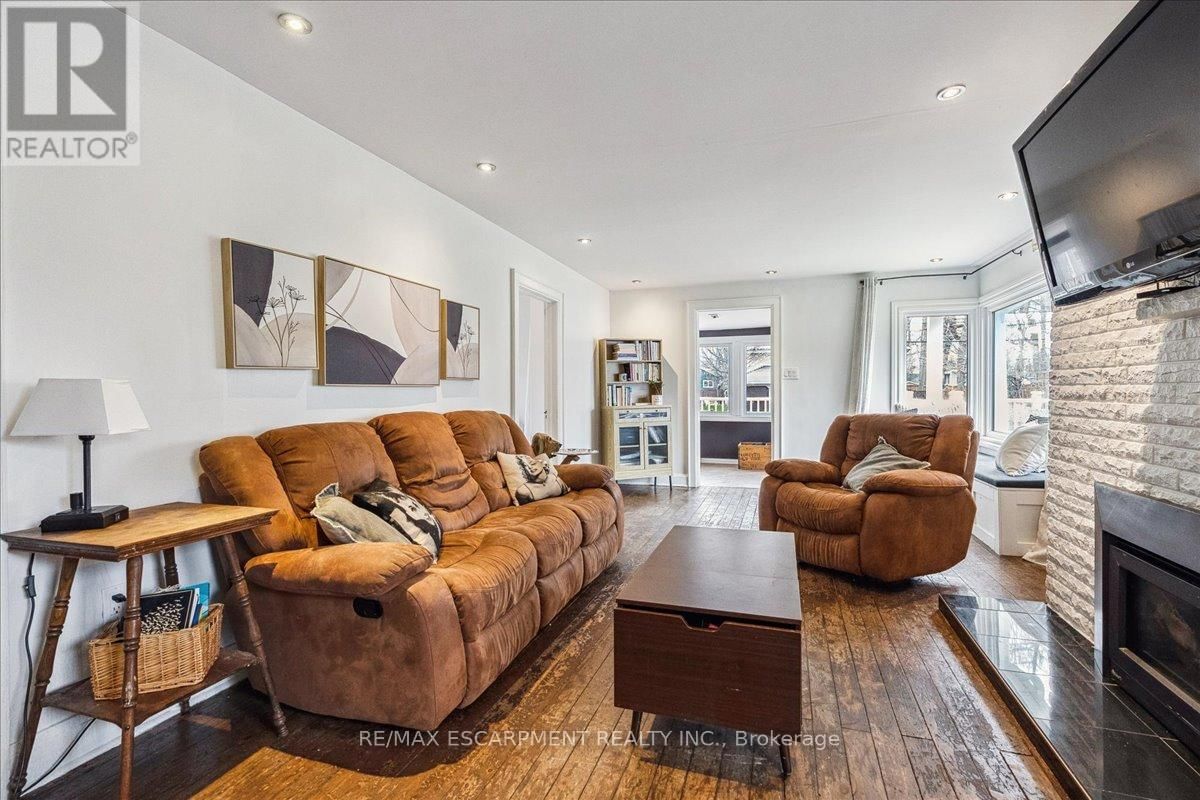 3938 ALGONQUIN AVENUE Image 7