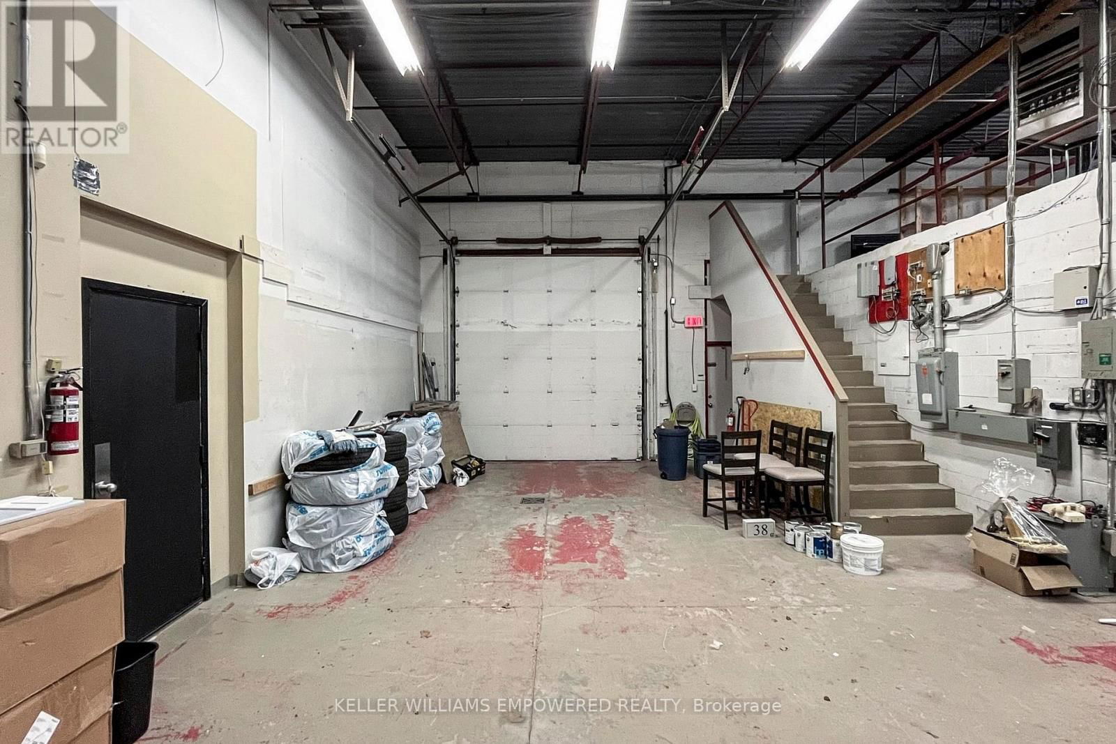 7 & 8 - 60 MARYCROFT AVENUE Image 39