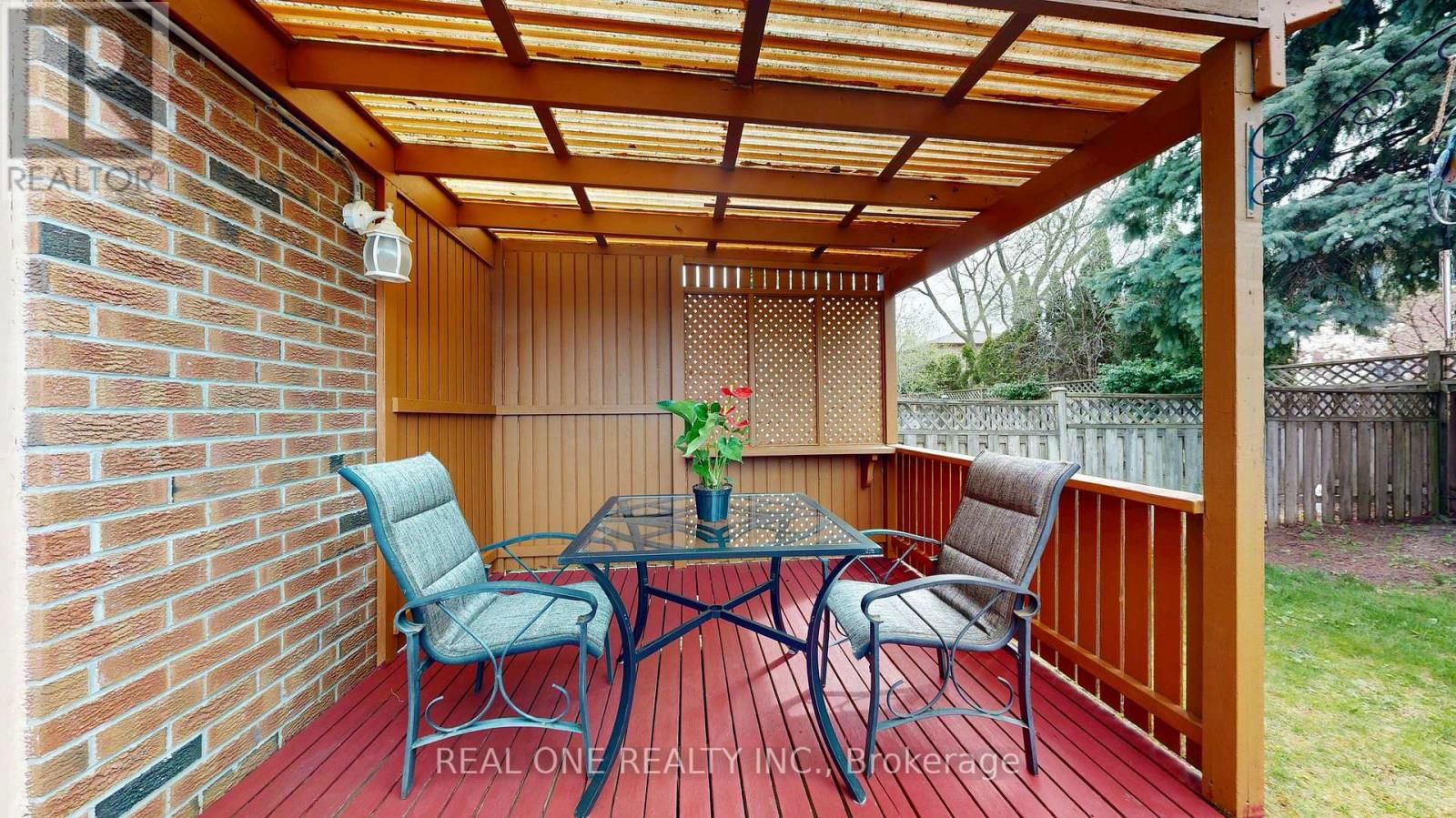 90 SPRAGG CIRCLE Image 34