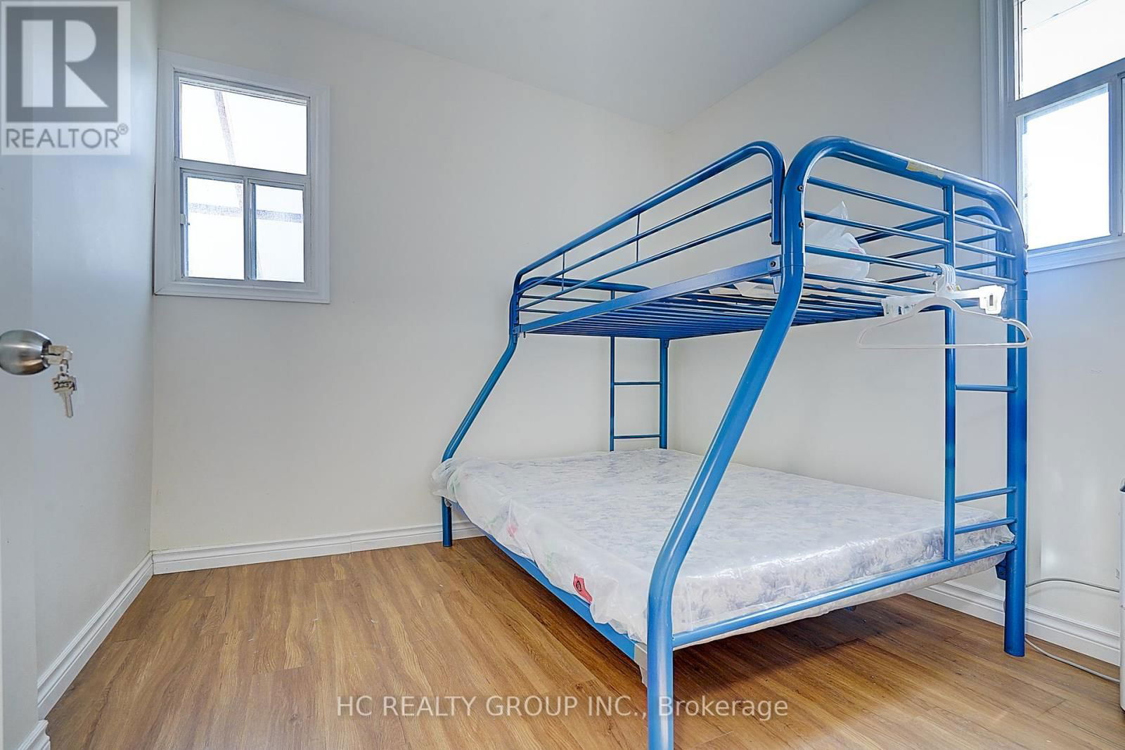 22334 WOODBINE AVENUE Image 20