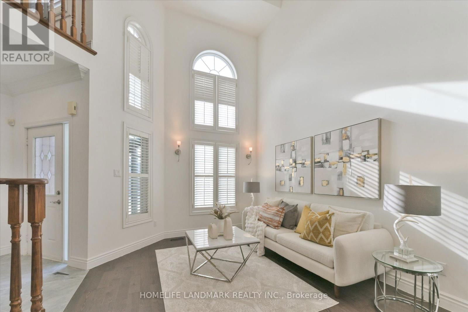 27 ALPINE CRESCENT Image 6