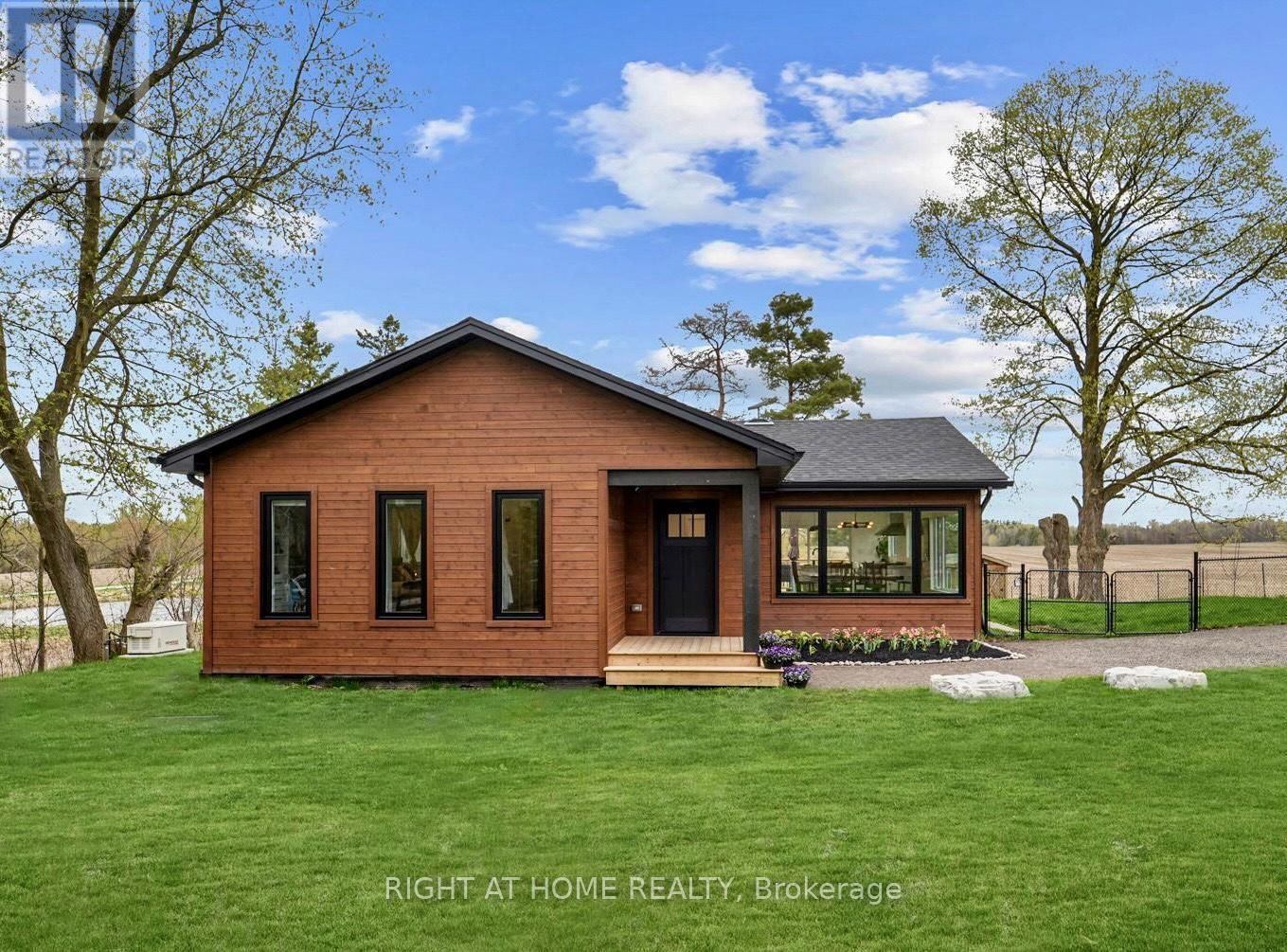 17083 WARDEN AVENUE Image 1