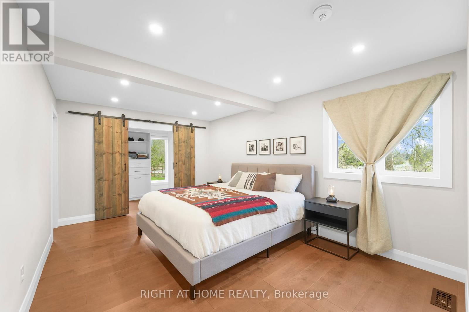 17083 WARDEN AVENUE Image 12
