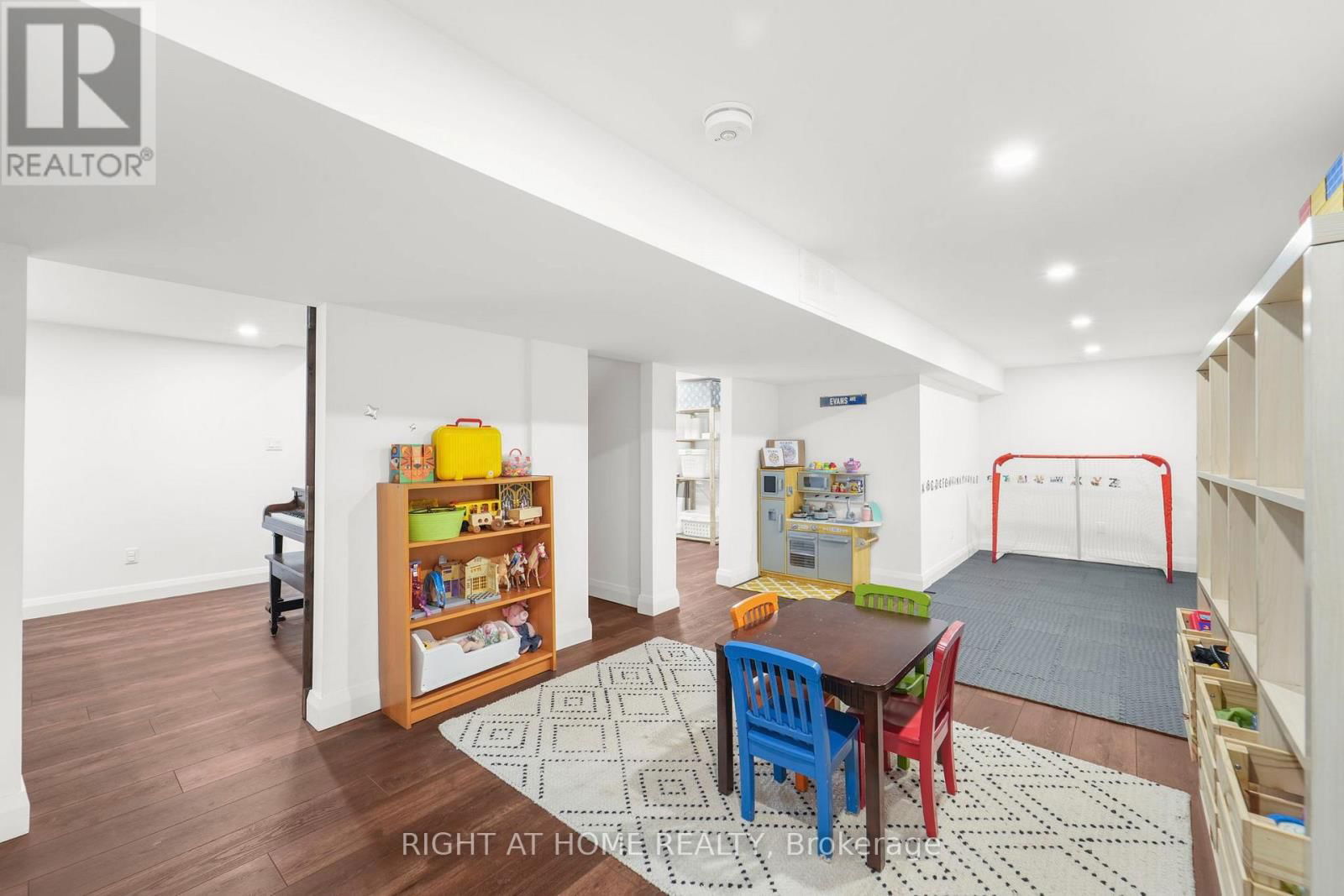 17083 WARDEN AVENUE Image 20