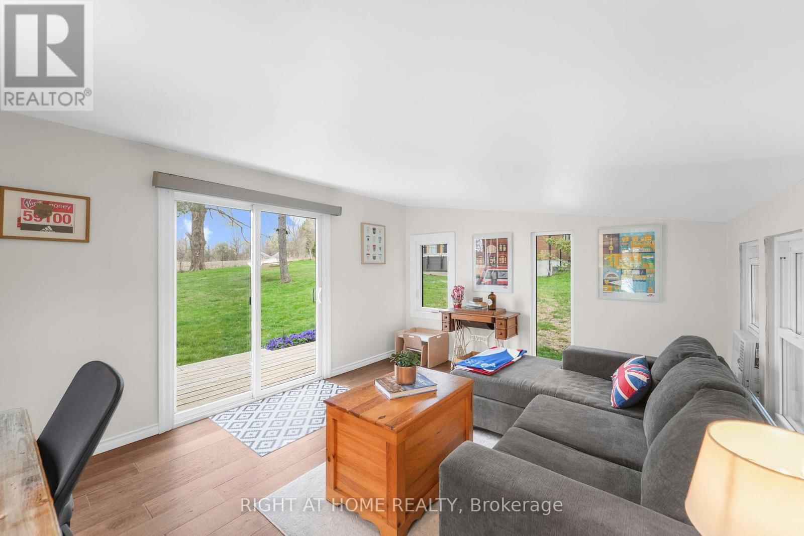 17083 WARDEN AVENUE Image 30