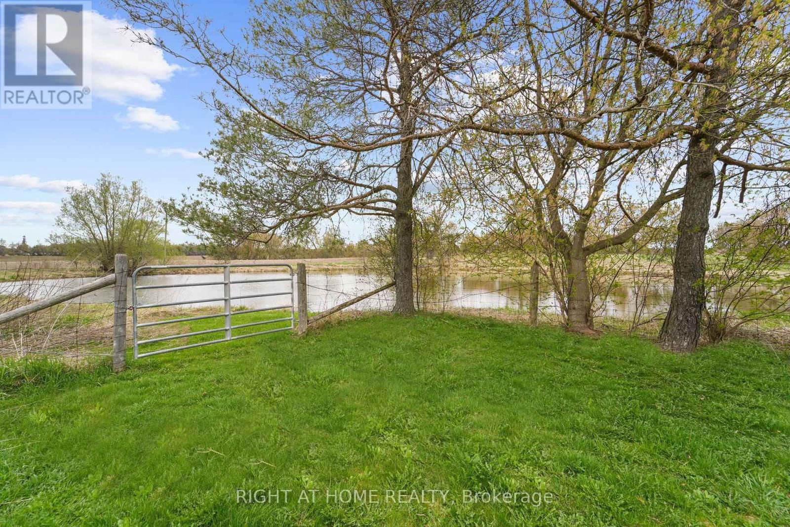 17083 WARDEN AVENUE Image 37