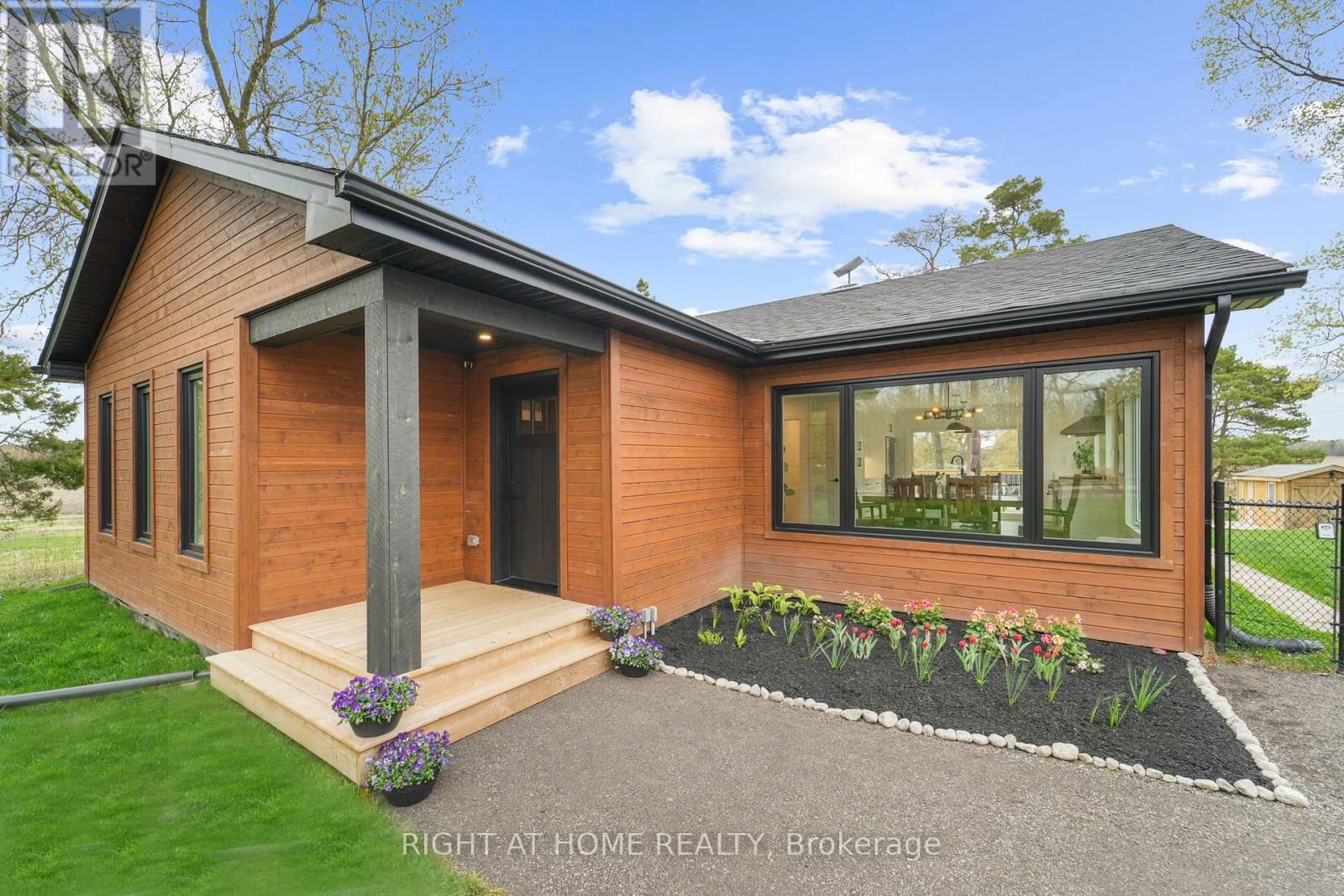 17083 WARDEN AVENUE Image 4