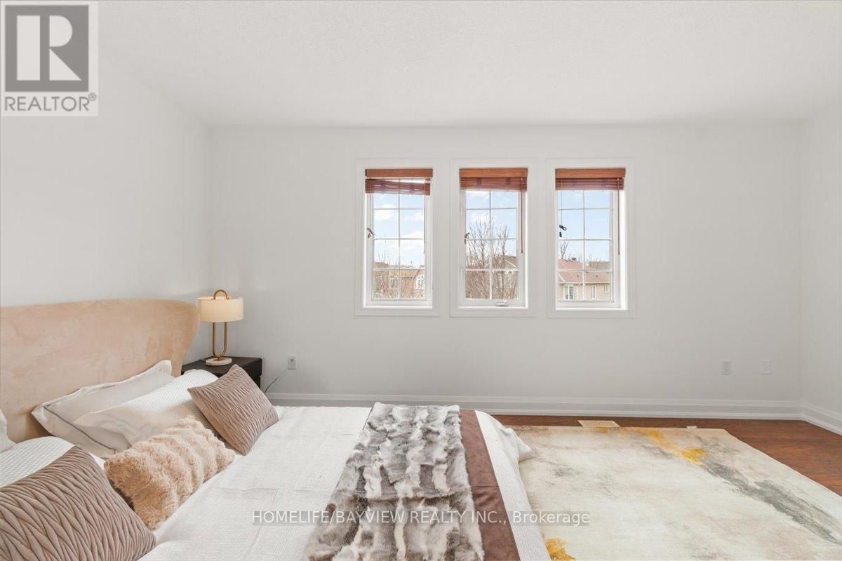 98 LENA DRIVE Image 25