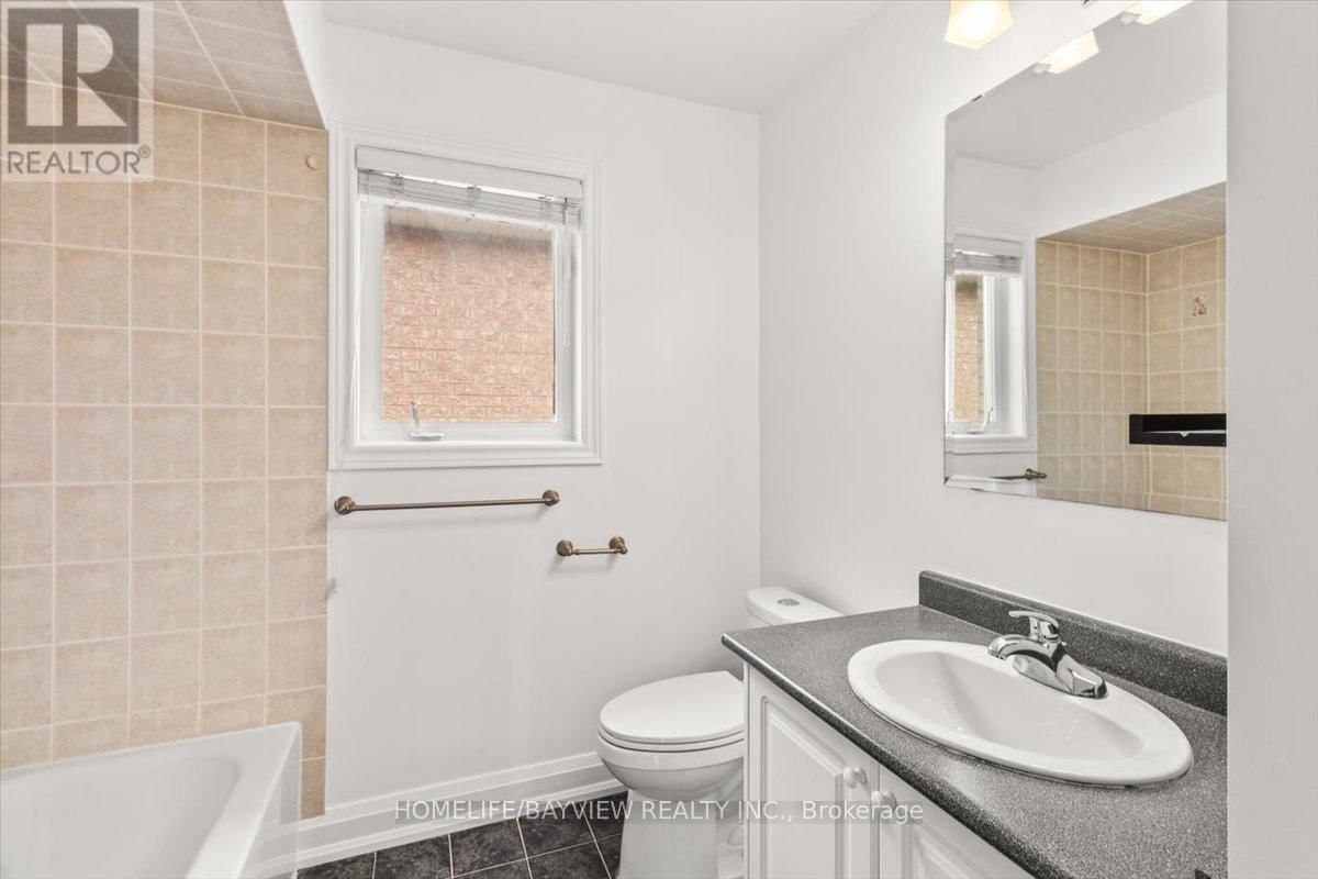 98 LENA DRIVE Image 29