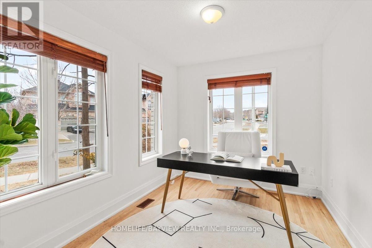 98 LENA DRIVE Image 6