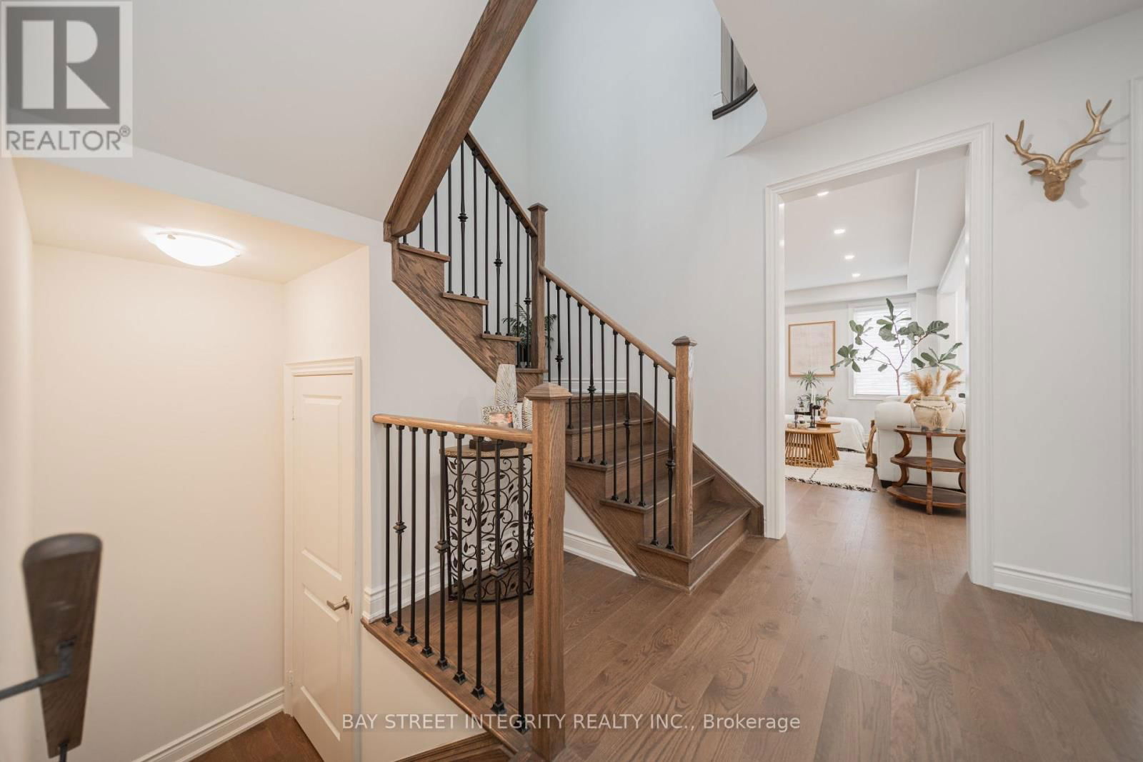 147 PRAIRIE ROSE DRIVE Image 13