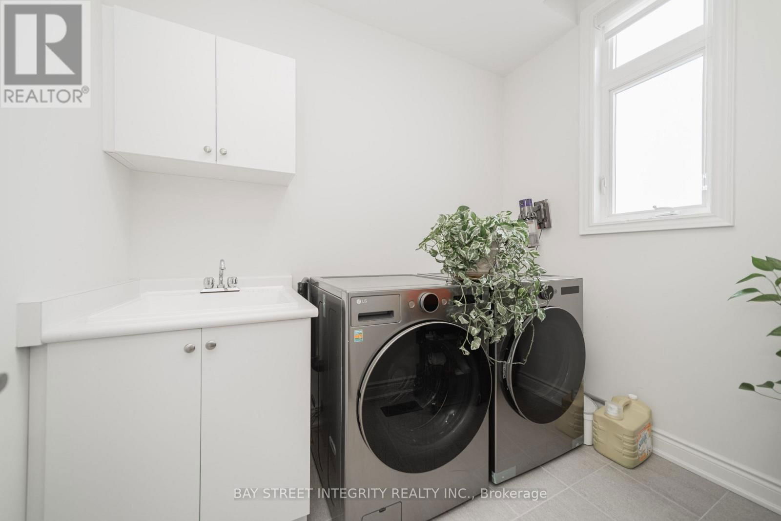 147 PRAIRIE ROSE DRIVE Image 15