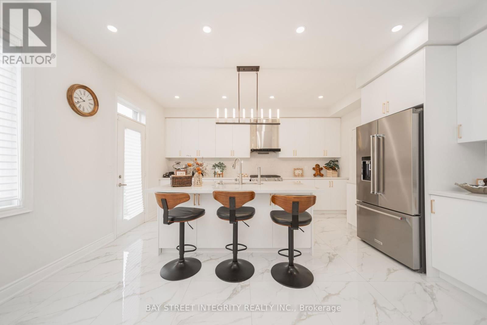 147 PRAIRIE ROSE DRIVE Image 3