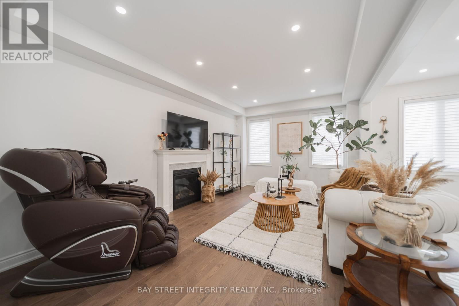 147 PRAIRIE ROSE DRIVE Image 6