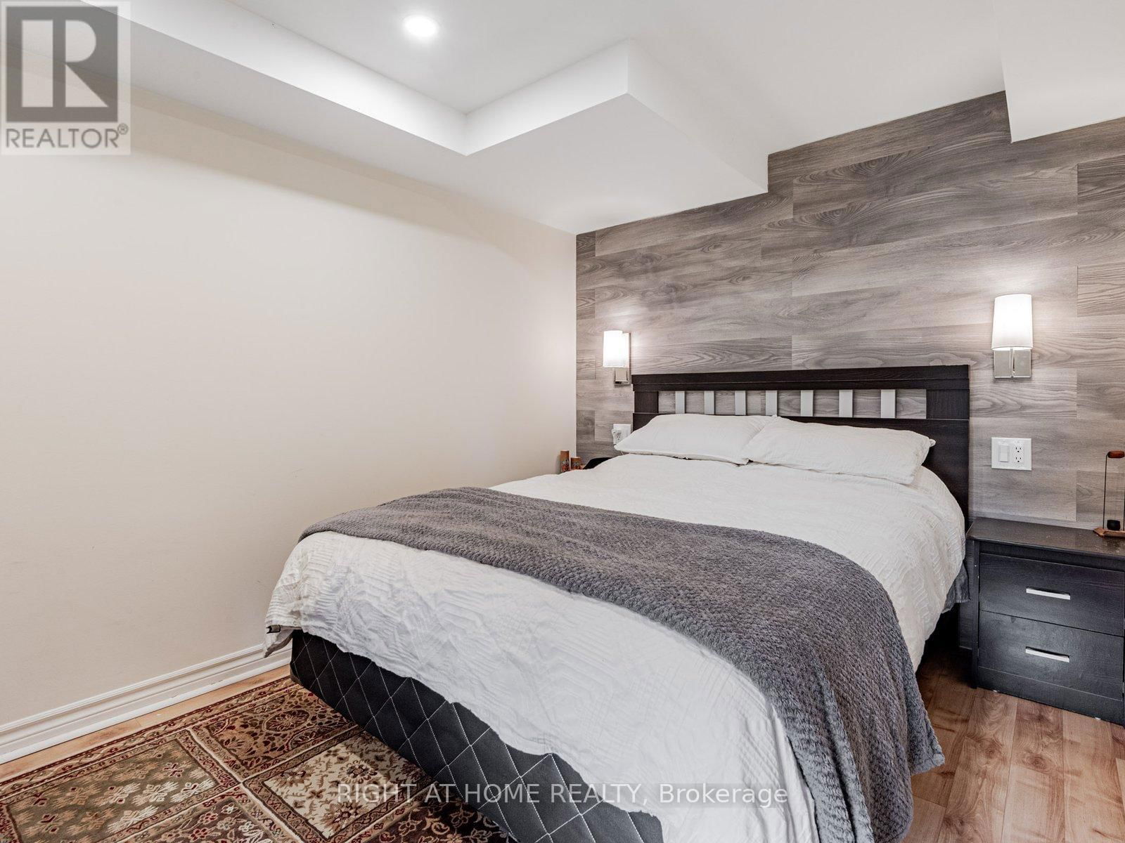 32 MILLCLIFF CIRCLE Image 18