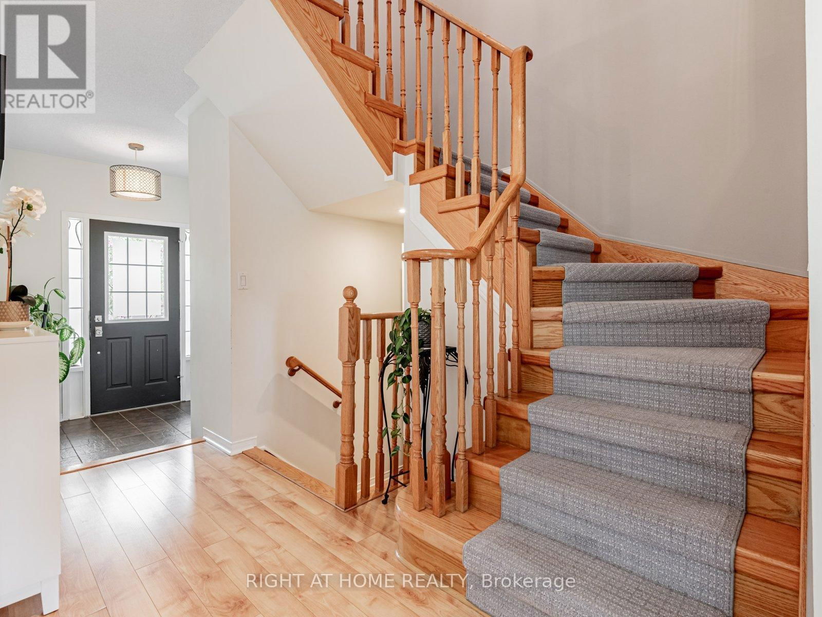 32 MILLCLIFF CIRCLE Image 5