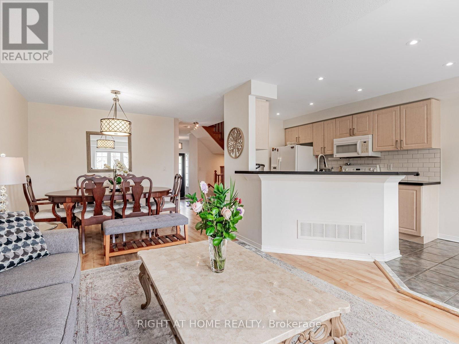 32 MILLCLIFF CIRCLE Image 7