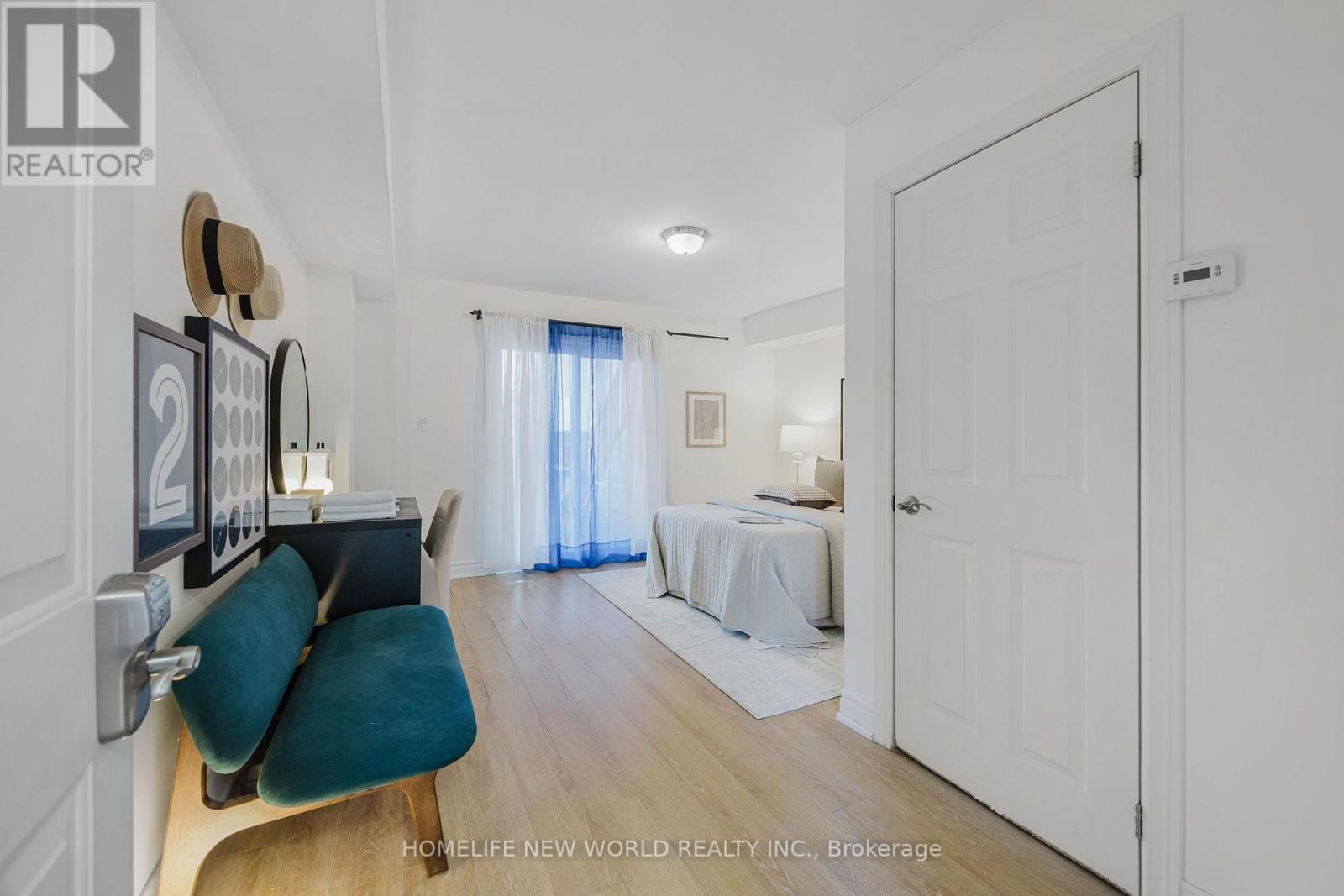 8&12 MAC AVENUE Image 19