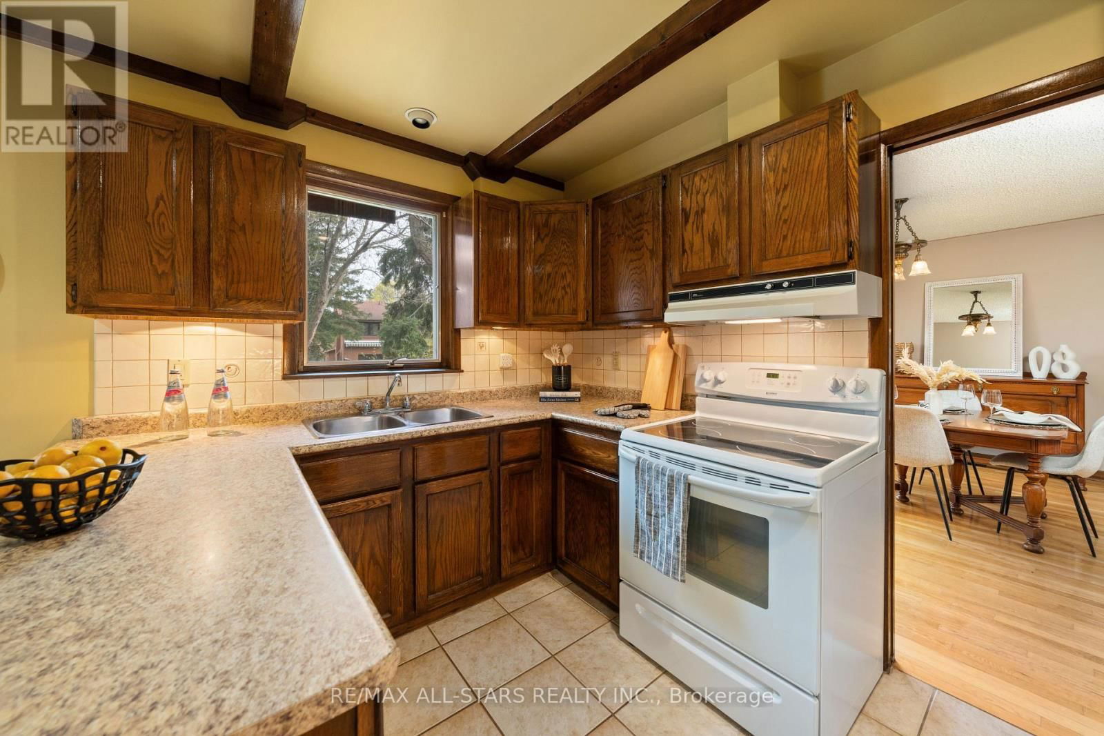 145 PEMBERTON ROAD Image 16