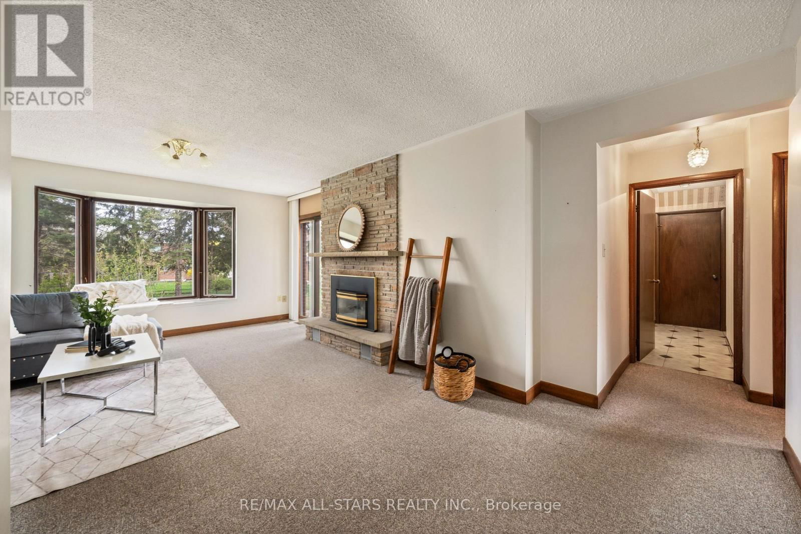 145 PEMBERTON ROAD Image 18