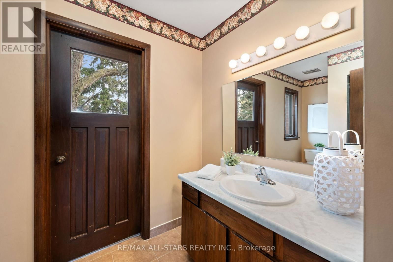 145 PEMBERTON ROAD Image 29