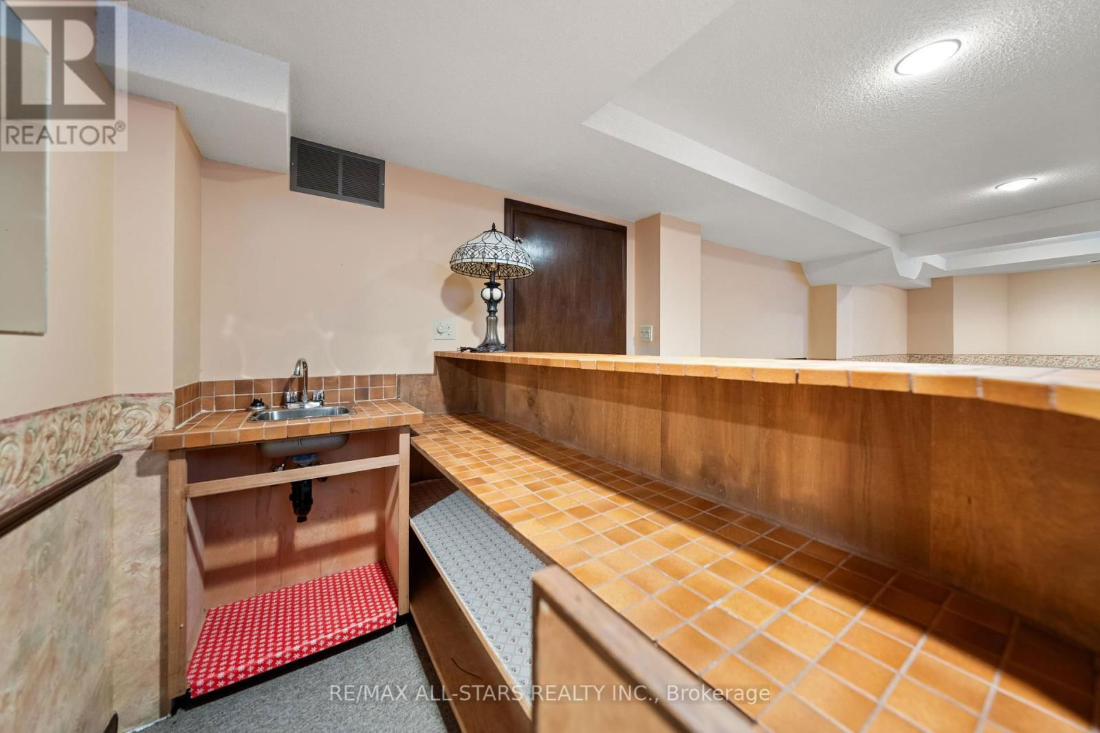 145 PEMBERTON ROAD Image 38