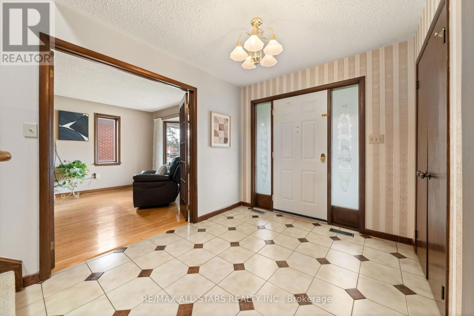 145 PEMBERTON ROAD Image 4